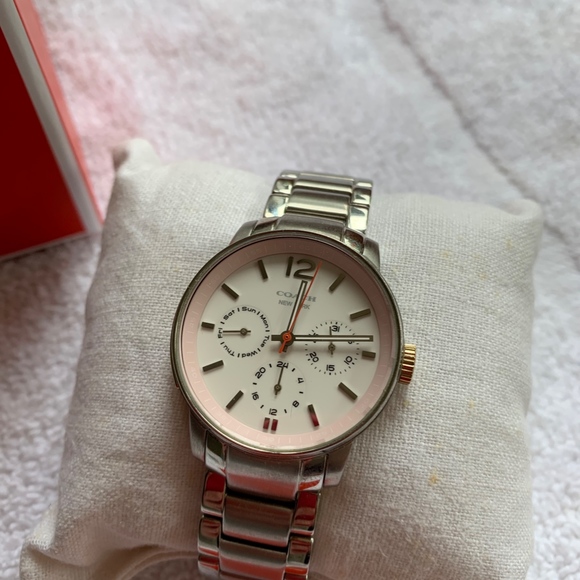 Brand New Never Worn Coach Watch main image 4